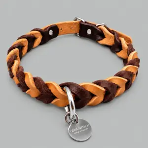 Handgeflochtenes Lederhalsband Arezzo aus cognacfarbenem und dunkelbraunem Leder mit silberfarbenem O-Ring