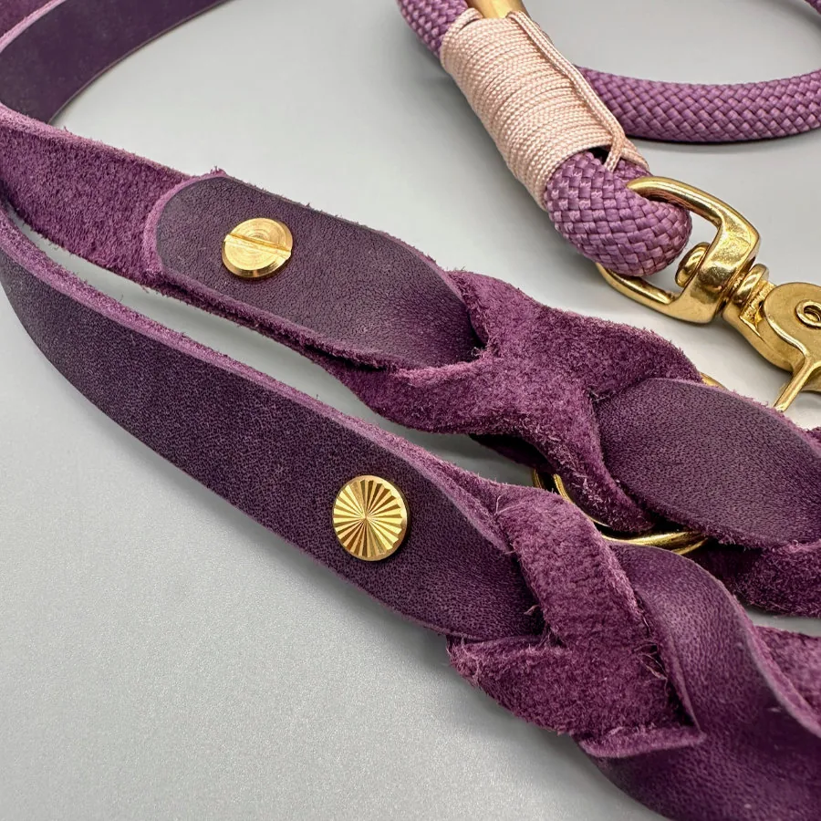 Premium-Wechselleine Ravenna in Aubergine mit Adaptern in Puderrosé und Mauve – Detailansicht 10